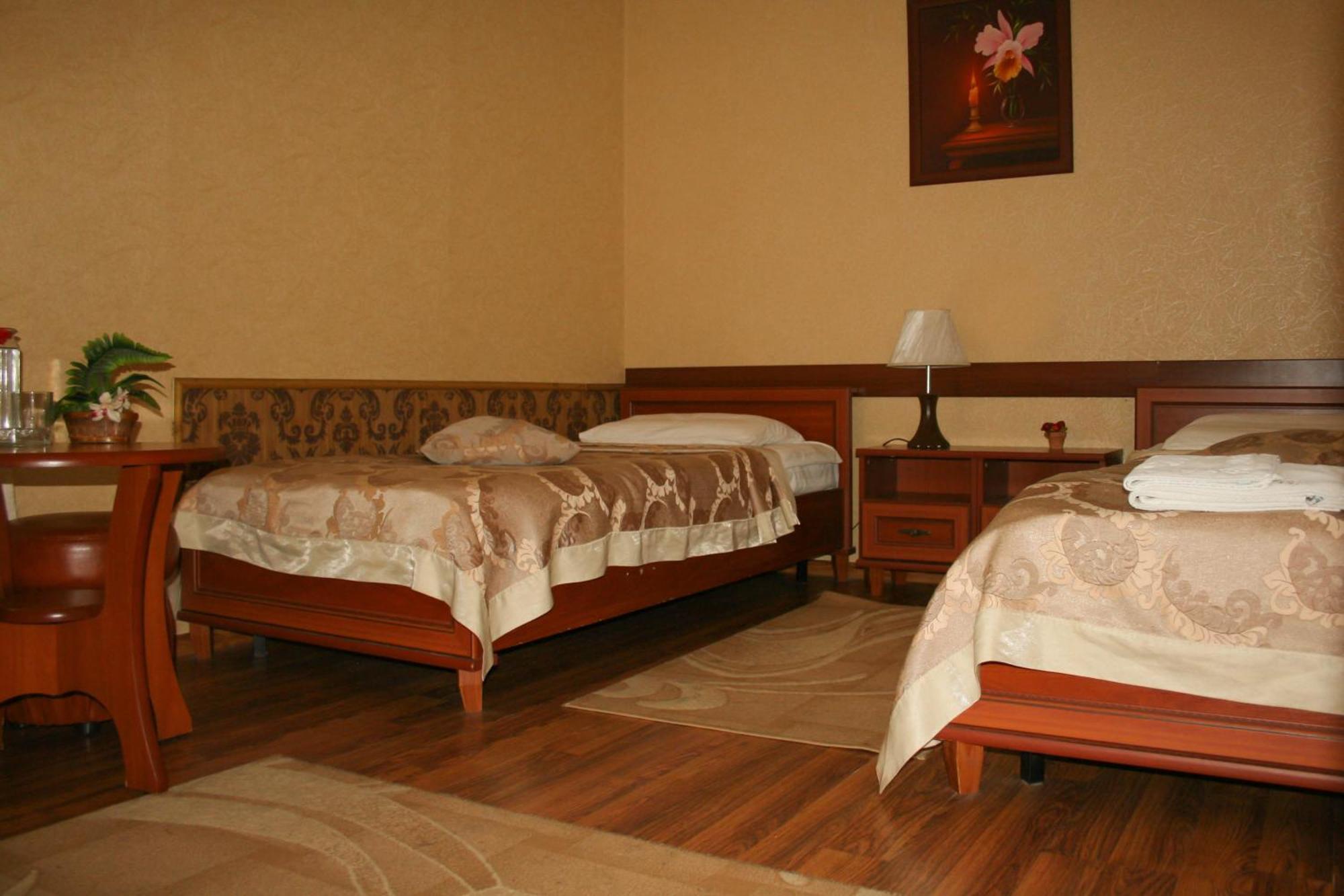 Don Kihot Hotel Novovolyns'k Pokoj fotografie